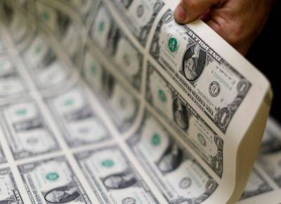 Доллар малоподвижен в преддверии выхода протокола ФРС