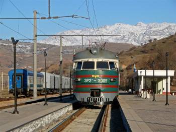 В Узбекистане с 22 августа запускают междугородние электрички. Список маршрутов