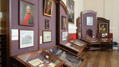 В музее Суворова открылась выставка, посвященная Преображенскому полку