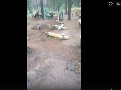 В Усть-Куломском районе вандалы разгромили кладбище