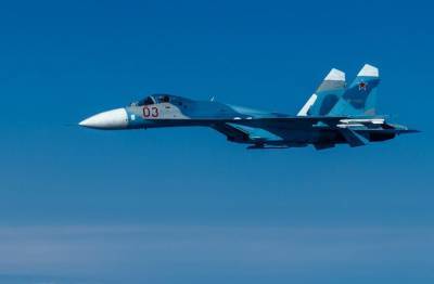 Истребитель Су-27 перехватил самолет-разведчик США над Балтикой