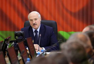 Лукашенко обратился с просьбой к Меркель через Путина