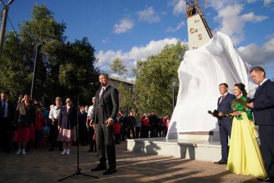 В Сибае открылся памятник основателям города