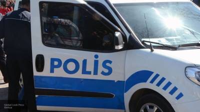 Турецкая полиция разыскивает напавшего на женщину сотрудника отеля