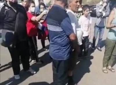 Проживающие в России армяне, застрявшие в Баграташене, попали в безвыходное положение