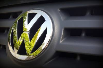 Концерн VW должен ВЫПЛАТИТЬ КОМПЕНСАЦИИ владельцам дизельных машин в ФРГ