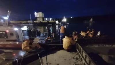 В МЧС сообщили о спасении семи рыбаков с судна на Курилах