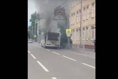 На Свободном на ходу загорелся автобус