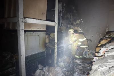 В Промышленном районе Смоленска удалось спасти от пожара цех