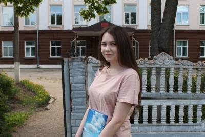 Школьница из Пыталово набрала 100 баллов на ЕГЭ по русскому языку и обществознанию