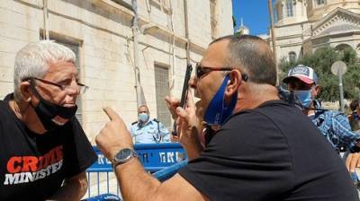 Адвокат защищает Яира Нетаниягу в суде: организаторы протеста - шайка бандитов