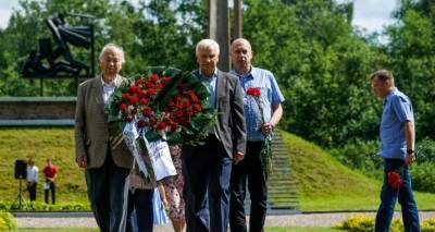 Памяти освободителей в Виеталве: в августе 1944-го Лачплесис победил Черного рыцаря