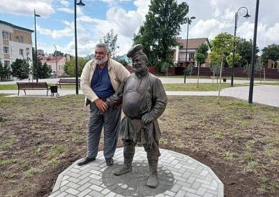 Губернатор Николай Любимов открыл памятник рязанскому Косопузу