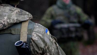 На Донбассе украинский вояка застрелился из-за издевательств