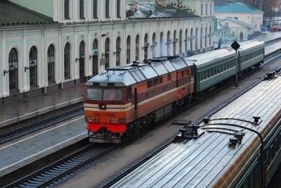 Михаил Ведерников поздравил железнодорожников с профессиональным праздником