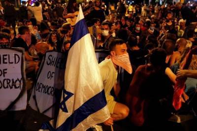 Израильская полиция задержала у резиденции Нетаньяху 12 протестующих