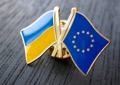 Европарламент одобрил отмену виз для граждан Украины и Грузии