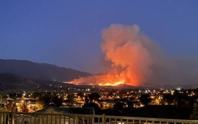 В Калифорнии из-за масштабного лесного пожара эвакуировали почти 8 тысяч человек