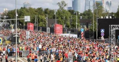 Около 13 000 спортсменов вышли на старт Московского полумарафона