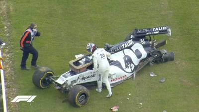 Формула-1. Квят разбил свой болид в гонке Гран-при Великобритании