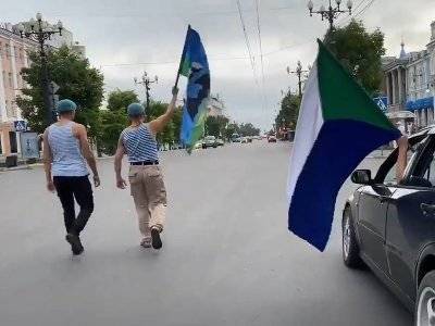 РБК: В митинге в поддержку Фургала приняли участие ветераны ВДВ