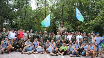 В день 90-летия ВДВ в Крыму открыли памятник Василию Маргелову