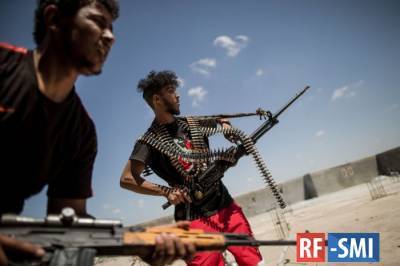 Бандиты ПНС Ливии расстреляли толпу протестующих в Триполи