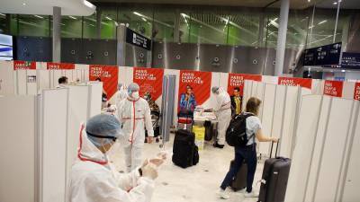 Франция ужесточает санитарный контроль в аэропортах
