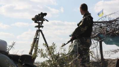 Военный эксперт назвал глупостью решение Киева отказаться от АК-47