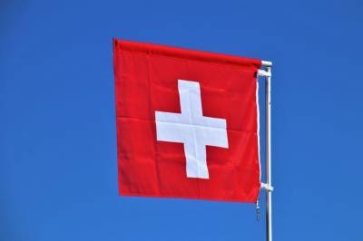 В Швейцарии могут усилить карантин из-за роста числа заболевших коронавирусом