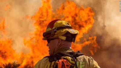 В США бушуют масштабные лесные пожары, эвакуированы 8 тыс. человек