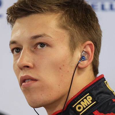 Даниил Квят заявил, что попал в аварию на Гран-при Великобритании "Формулы-1" из-за прокола колеса