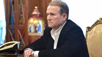 Депутат Рады Медведчук прибыл на отпуск в Крым