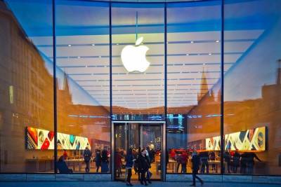 Капитализация Apple превысила $2 трлн впервые в истории