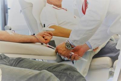 Краевой центр крови заявил о нехватке доноров из-за коронавируса