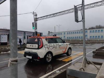 Беспилотные автомобили в России могут выпустить на выделенную полосу