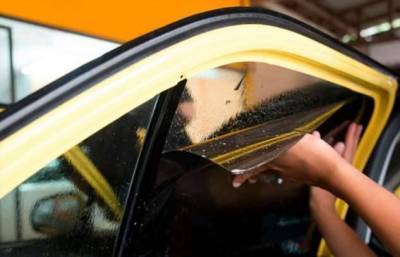 Почему на дорогах страны хватает машин с тонировкой стекол, если она запрещена законом