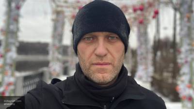 Самолет экстренно сел в Омске из-за самочувствия Навального