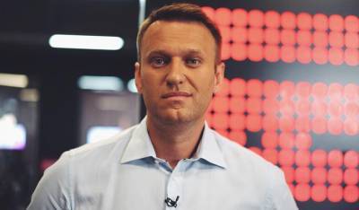 Алексею Навальному стало резко плохо во время перелета из Томска в Москву. Его могли отравить
