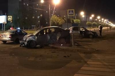 На проспекте Фрунзе в Ярославле разбились три авто