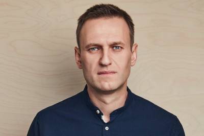 Алексея Навальный попал в реанимацию прямо с борта самолета в Омске