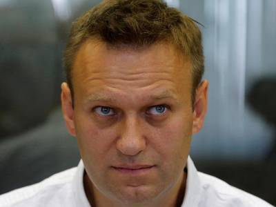 Навальный попал в реанимацию после отравления