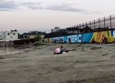 Видео действительно бесплатного пляжа на Соленом озере выложил в сеть ростовчане