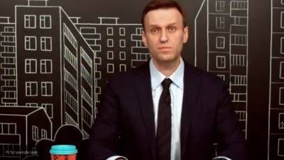 Навальный в тяжелом состоянии попал в омскую больницу из-за "энергетика"