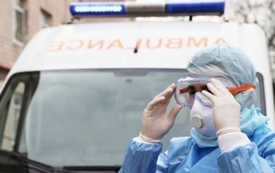 В Украине впервые более 2 тысяч случаев COVID