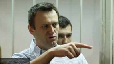 Нарколог Стеценко допустил отравление Навального ЛСД
