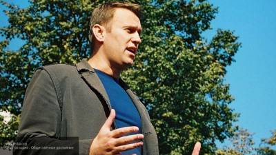 Источник ФБК опроверг версию отравления Навального
