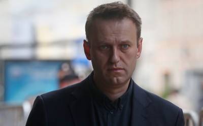 Алексей Навальный впал в кому после вероятного отравления