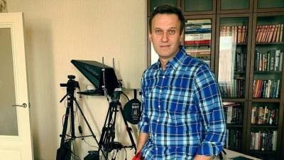 Психиатр-нарколог связал "отравление" Навального с передозировкой