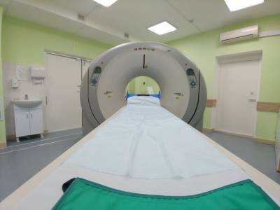 Глава Удмуртии взял на контроль ремонт компьютерного томографа в Глазовской больнице